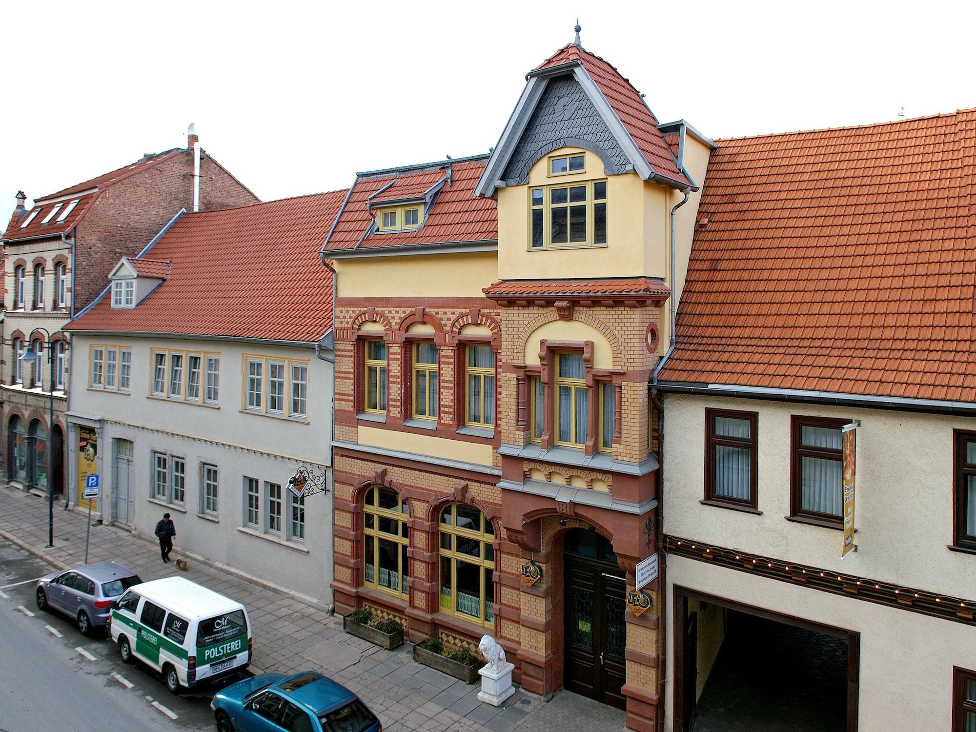 Hotel Brauhaus Zum Loewen Mühlhausen Exterior foto